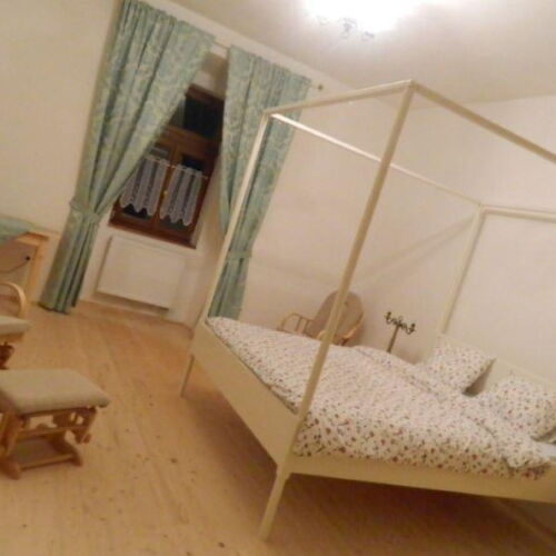 Zuhanyzós Standard kétágyas szoba (pótágyazható)