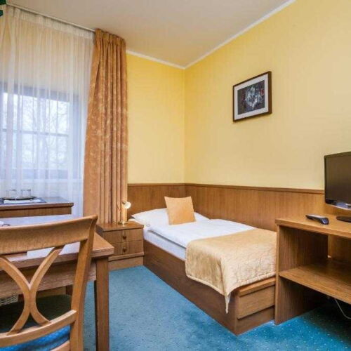 Camera single cu duș