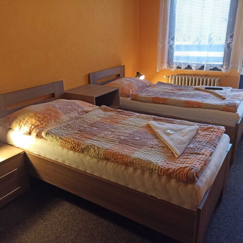 Pokój 4-osobowy z balkonem z prysznicem