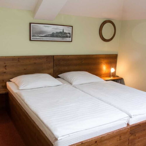 Pokoj se sprchou  pro 2 os. (s možností přistýlky)