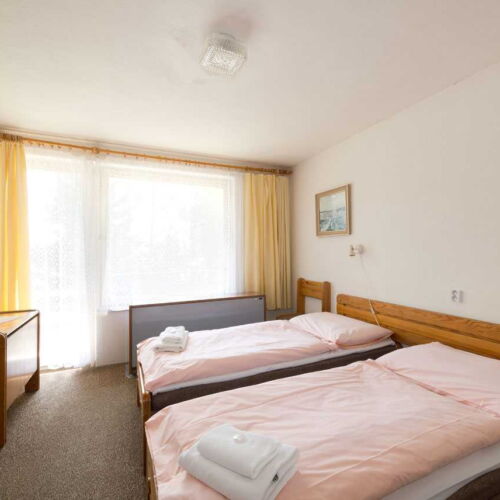 Balcony Bungalow for 4 Persons
