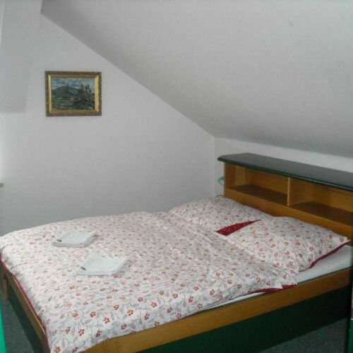 Pokoj se sprchou  pro 4 os.