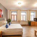 Zuhanyzós saját teakonyhával 2 fős apartman 1 hálótérrel (pótágyazható)