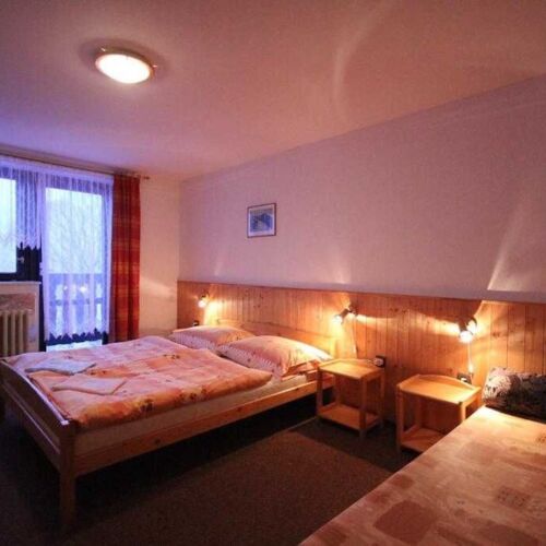 Apartman se sprchou s vlastní kuchyňkou pro 6 os. se 2 ložnicemi (s možností přistýlky)
