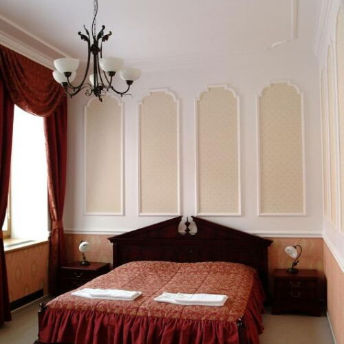 Apartman s manželskou postelí s 1 ložnicí na poschodí 