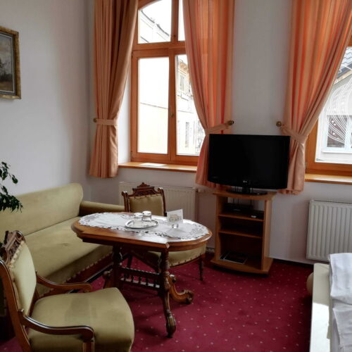 Pokoj s manželskou postelí (s možností přistýlky)