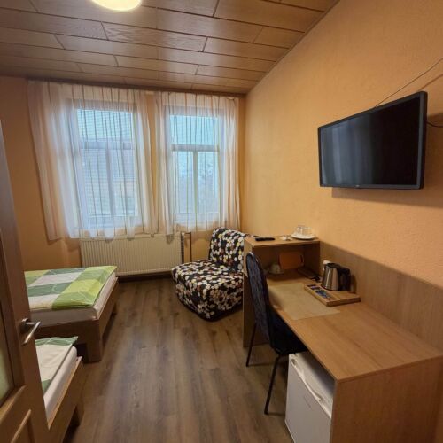 Standard Twin Room with Shower