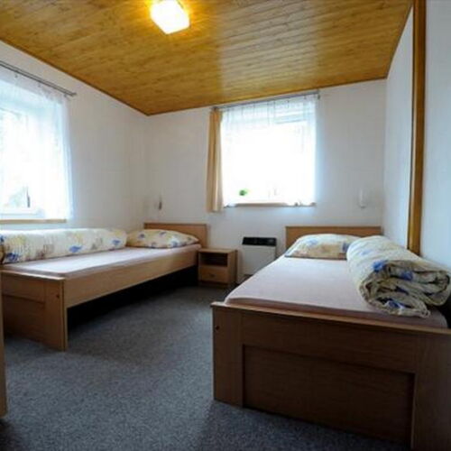 Pokoj se sprchou  pro 2 os. (s možností přistýlky)