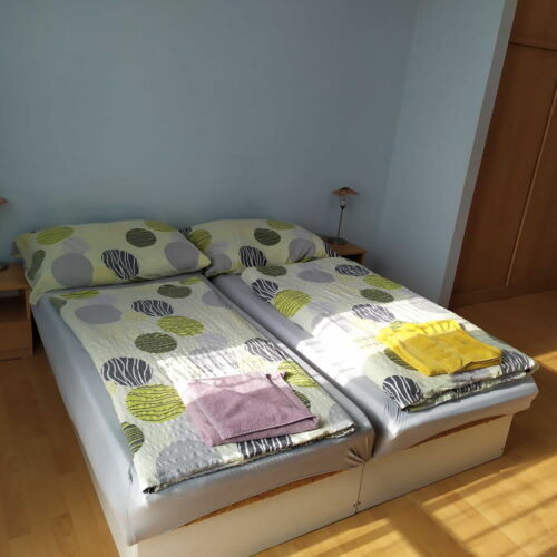 Pokoj s balkónem  s manželskou postelí (s možností přistýlky)