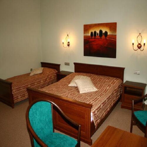 Pokoj se sprchou s klimatizací pro 3 os.