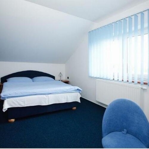 Pokoj se sprchou  pro 3 os.