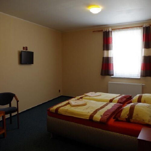 Balcony Twin Room with Shower