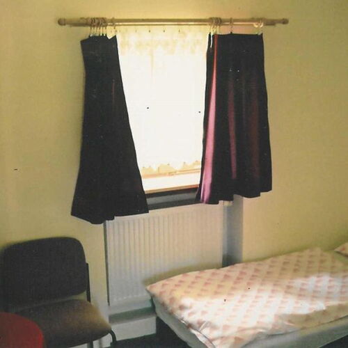 Twin Room with Shower