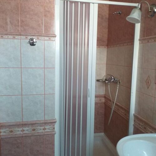 Pokoj s koupelnou  s manželskou postelí