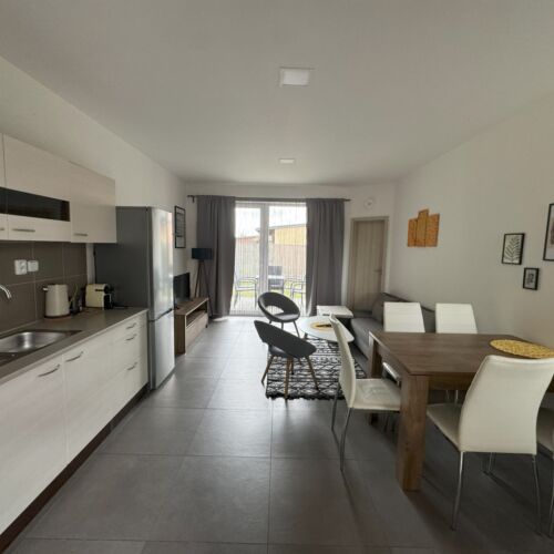 Pokoj s vlastní kuchyní pro 5 os. celý Dům (s možností přistýlky)