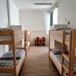Közös fürdőszobás ágy/ ágyanként foglalható 6 X egyágyas szoba