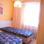 Apartament cu cadita de dus cu chicineta proprie pentru 3 pers.