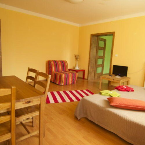 Apartman se sprchou s vlastní kuchyňkou pro 4 os.