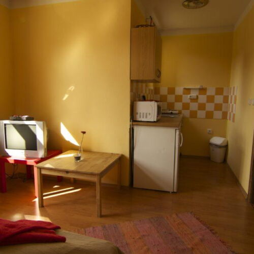 Apartman se sprchou s vlastní kuchyňkou pro 2 os.