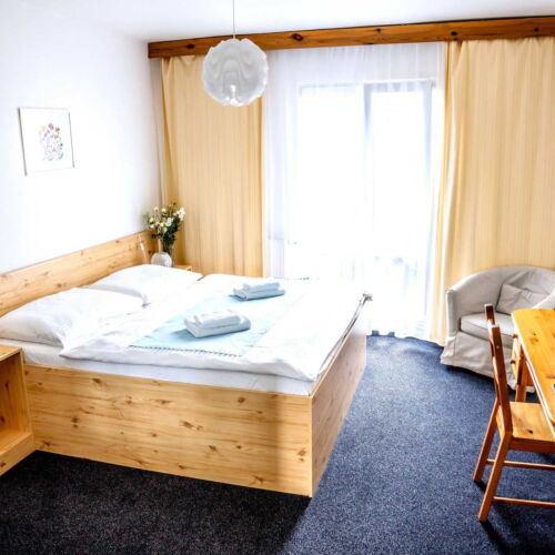 Pokój 2-osobowy Economy z prysznicem