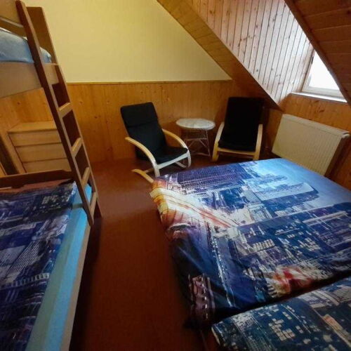 Camera pentru 5 pers.