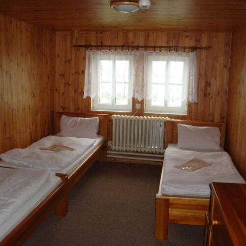 Pokoj se sprchou  pro 3 os.