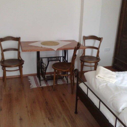 Pokoj se sprchou s vlastní kuchyňkou pro 2 os.