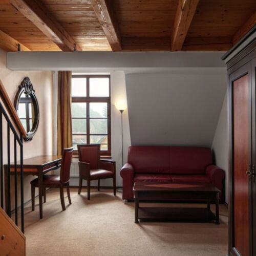 Mezonet Pokoj s koupelnou s manželskou postelí (s možností přistýlky)