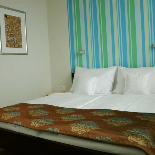 Pokoj se sprchou  pro 3 os.