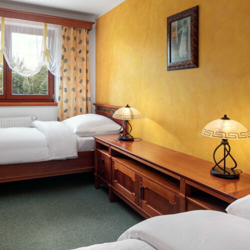 Pokój 4-osobowy z klimatyzacją z prysznicem