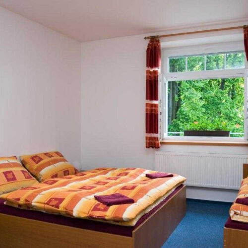 Pokój 3-osobowy z prysznicem (możliwa dostawka)