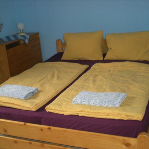 Pokoj se sprchou  pro 3 os.