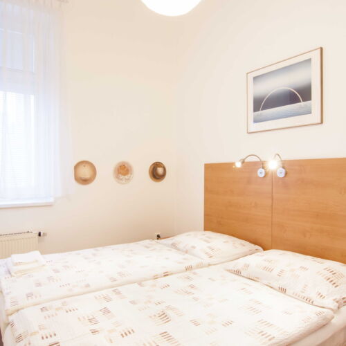 Apartman s vanou s vlastní kuchyňkou s manželskou postelí s 1 ložnicí