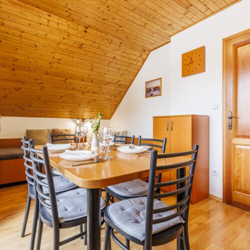 Apartman se sprchou s balkónem pro 6 os.