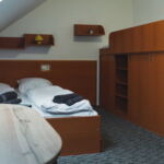 Dvoulůžkový pokoj s manželskou postelí a možností až 2 přistýlek