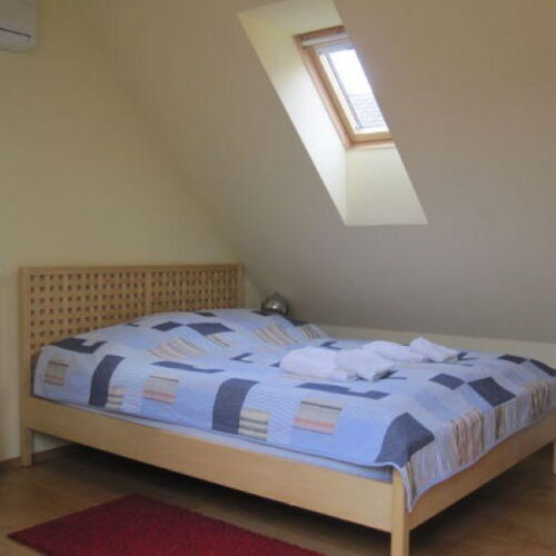 Pokoj s manželskou postelí (s možností přistýlky)