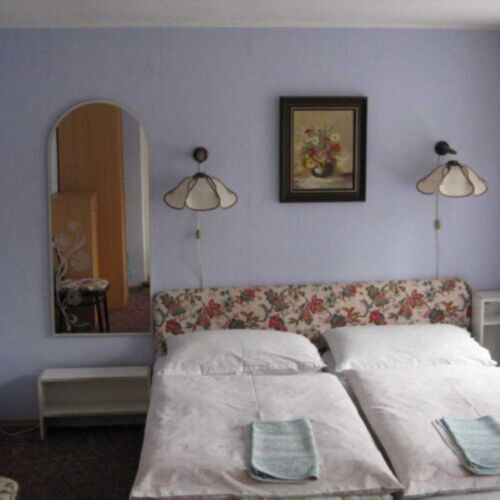 Twin Room with Shower