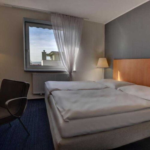 Pokoj se sprchou  pro 3 os.