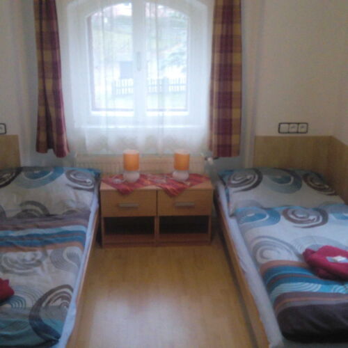Upstairs Twin Room with Shower (extra bed available)
