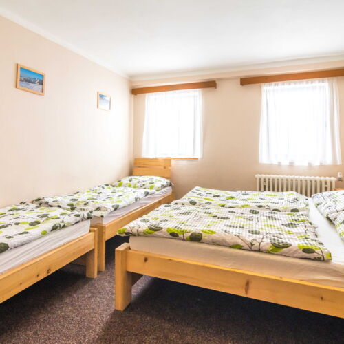 Pokój 4-osobowy ze wspólną łazienką