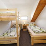 Triple room with bunk beds