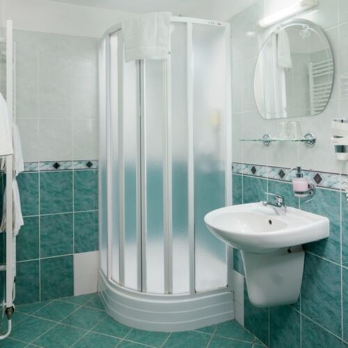 Economy Basement Triple Room