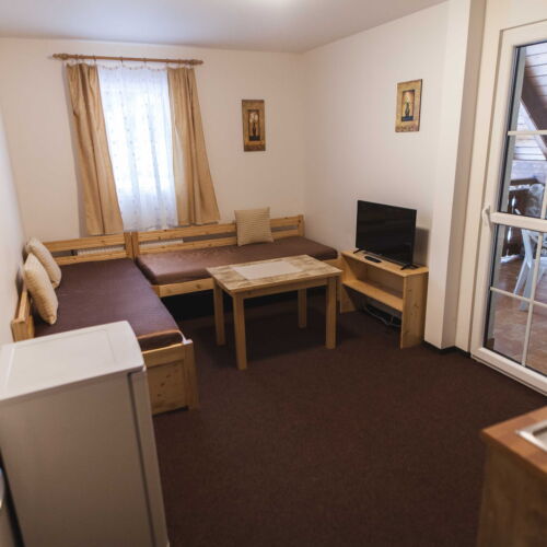 Apartament 4-osobowy z prysznicem z aneksem kuchennym