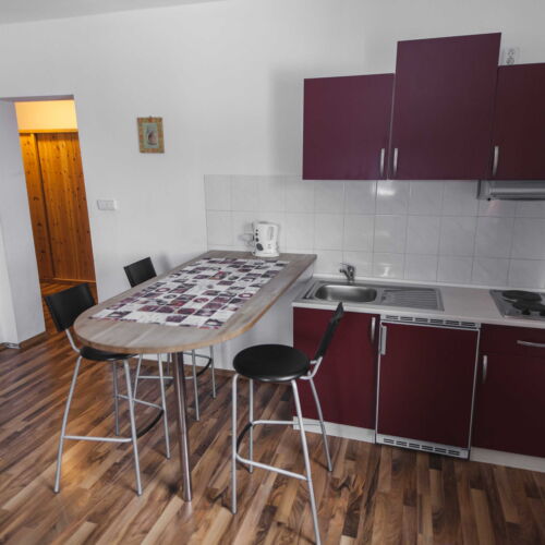 Apartament 6-osobowy z prysznicem z aneksem kuchennym
