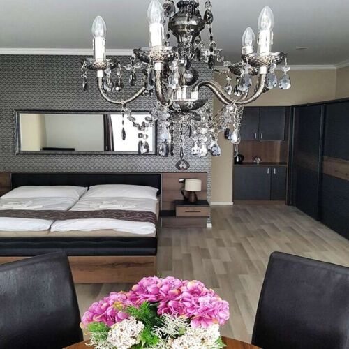 Pokoj s manželskou postelí (s možností přistýlky)