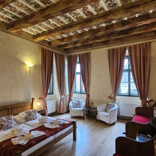 Superior Double Room (extra beds available)