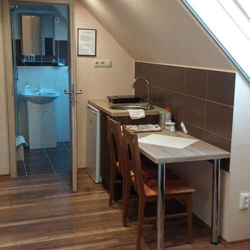 Apartament 2-osobowy z klimatyzacją z własną kuchnią z 1 pomieszczeniem sypialnianym