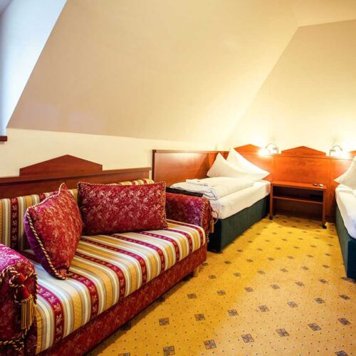 Standard Upstairs Twin Room