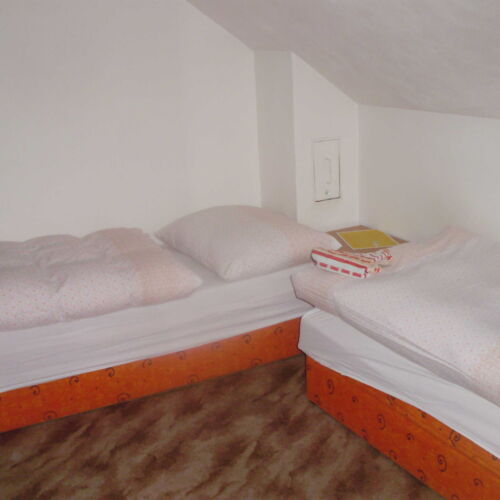 Apartman se sprchou s vlastní kuchyňkou pro 5 os. (s možností přistýlky)