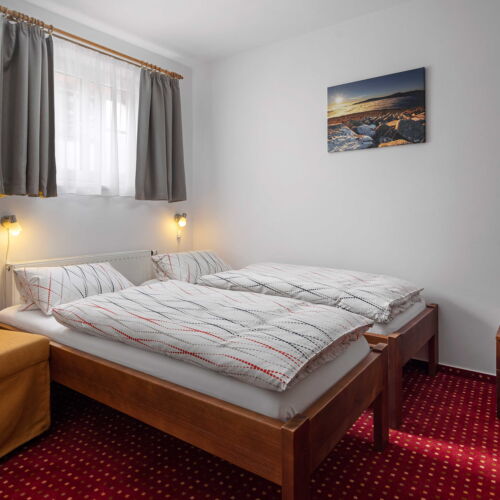 Pokoj se společnou kuchyňkou  pro 2 os.